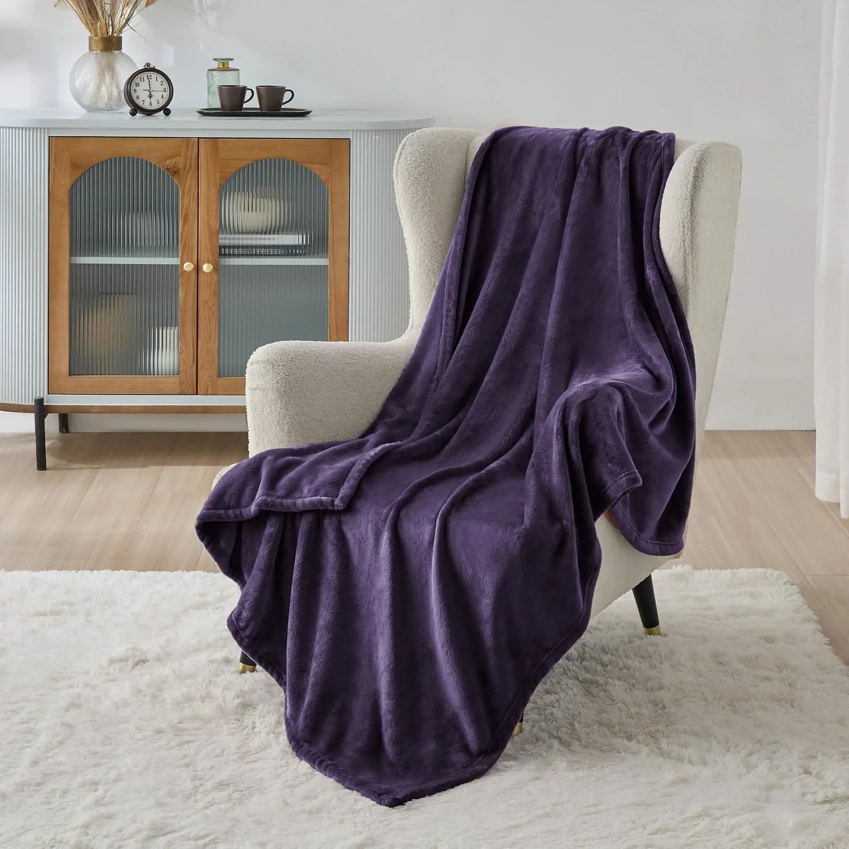 Bedsure Flannel Fleece Blanket 300gsm-2