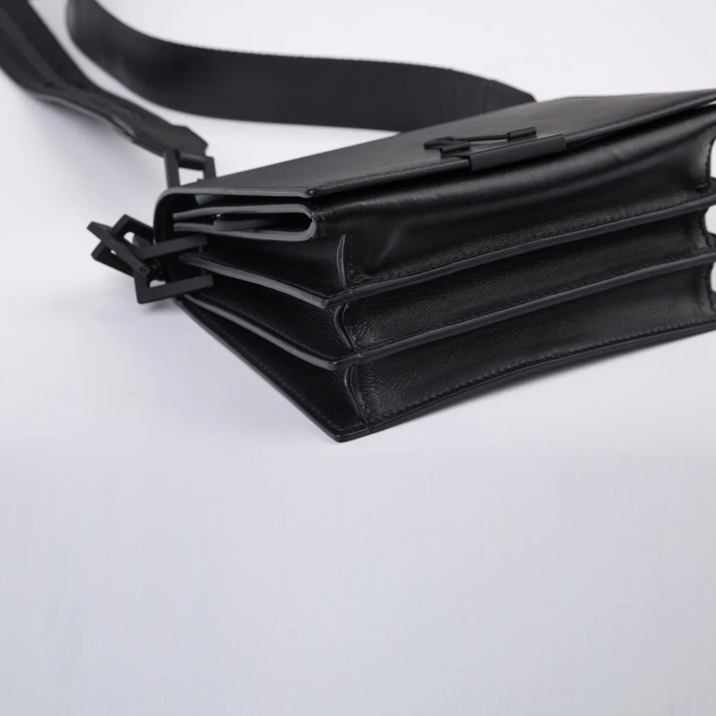 Binder clip crossbody