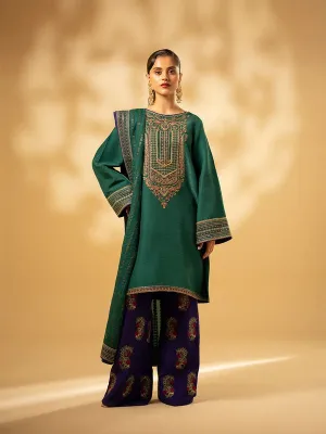 Fozia Khalid - Emerald Craftsmanship