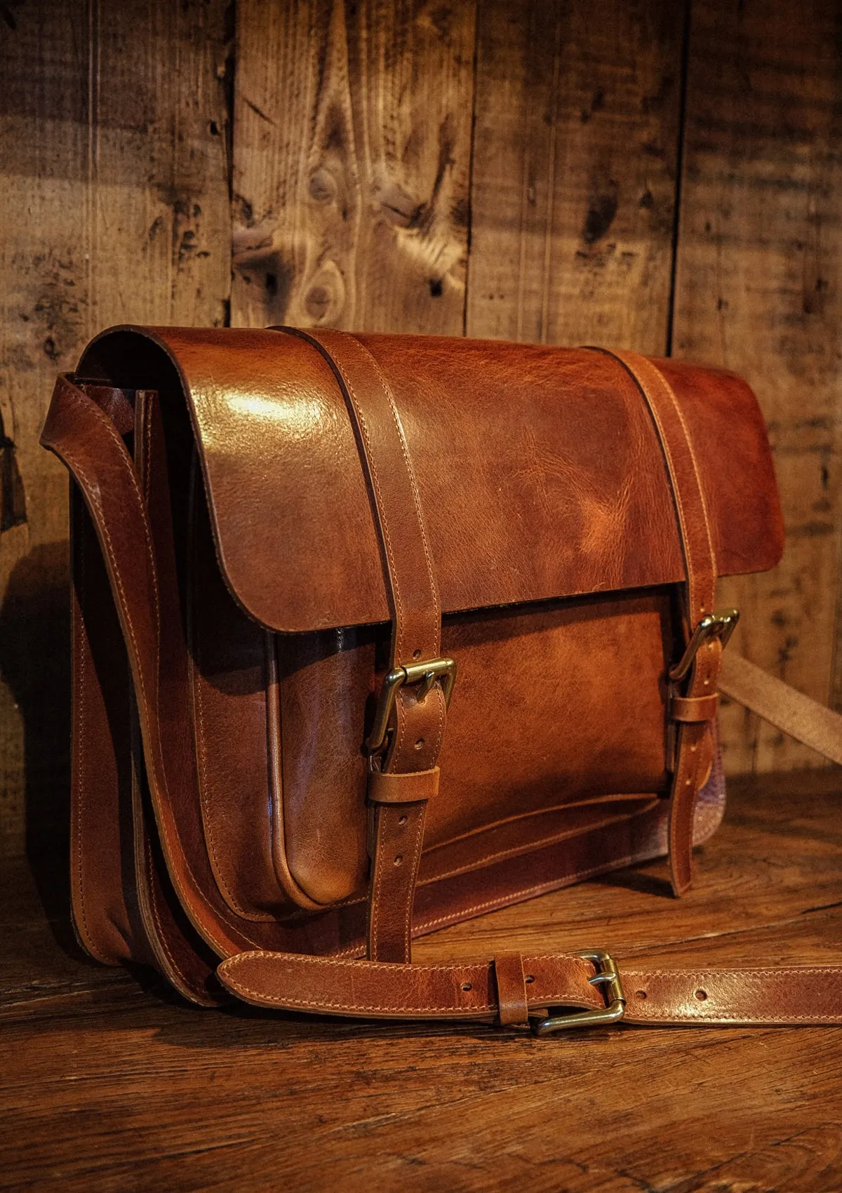 Luxury Saddle Leather Satchel - Tan