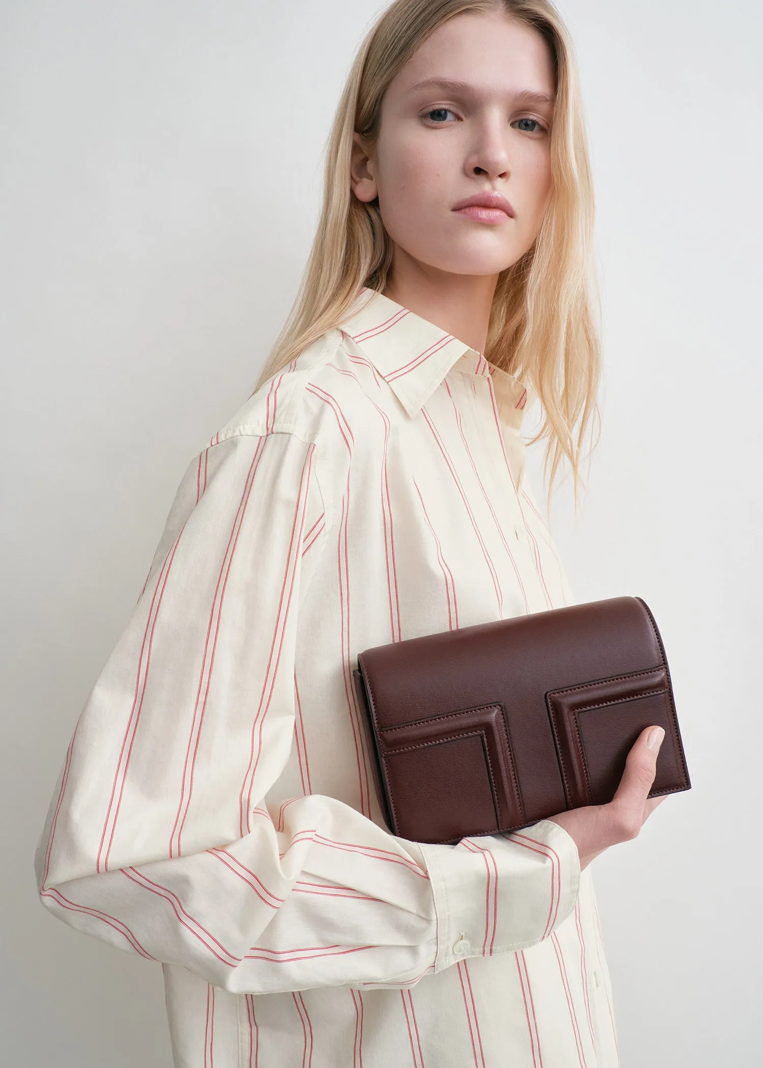 Mini T-flap leather bag bordeaux